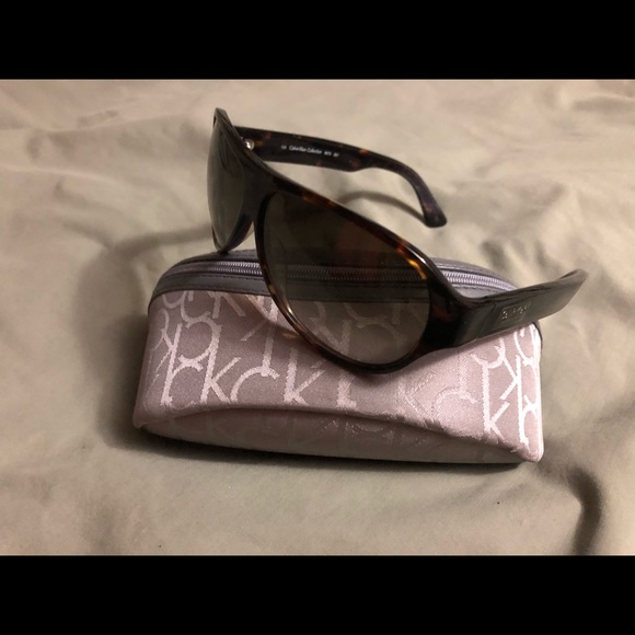 Sunglasses - Picture 1 of 1